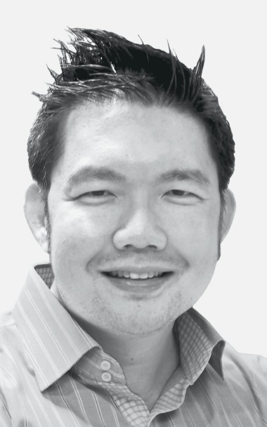 Dr. Uei Pua 